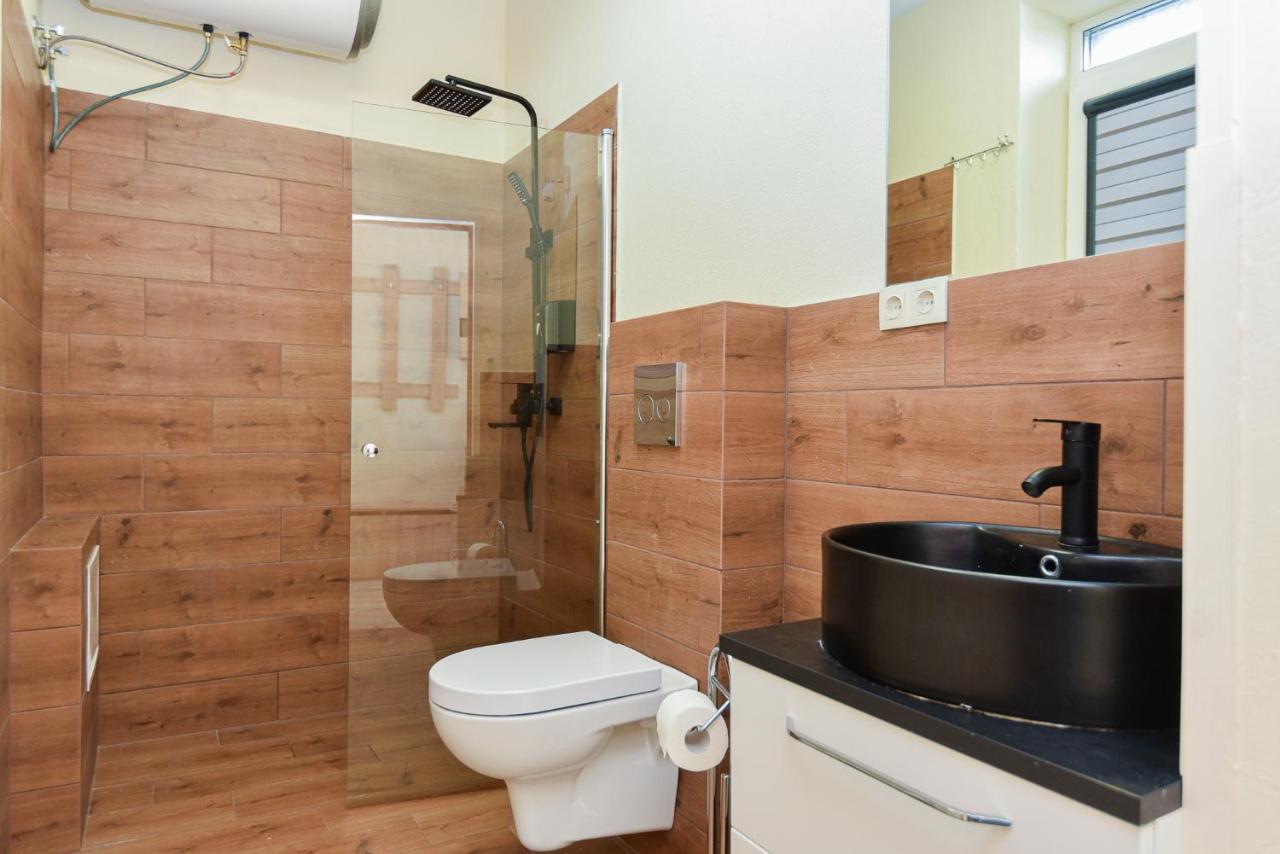 Kopu Ramybe Apartment พาลังกา ภายนอก รูปภาพ